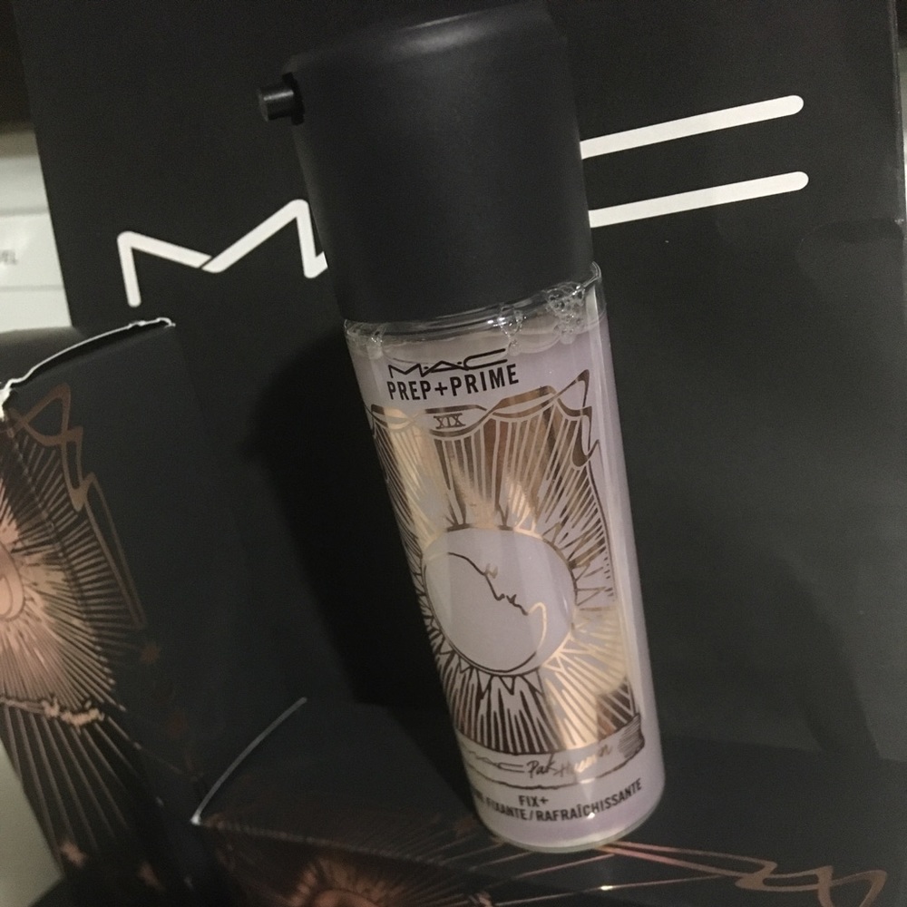 MAC x Pony Park Prep + prime fix+ Spray